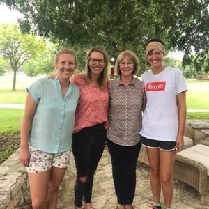 Meet your Posher, Nina